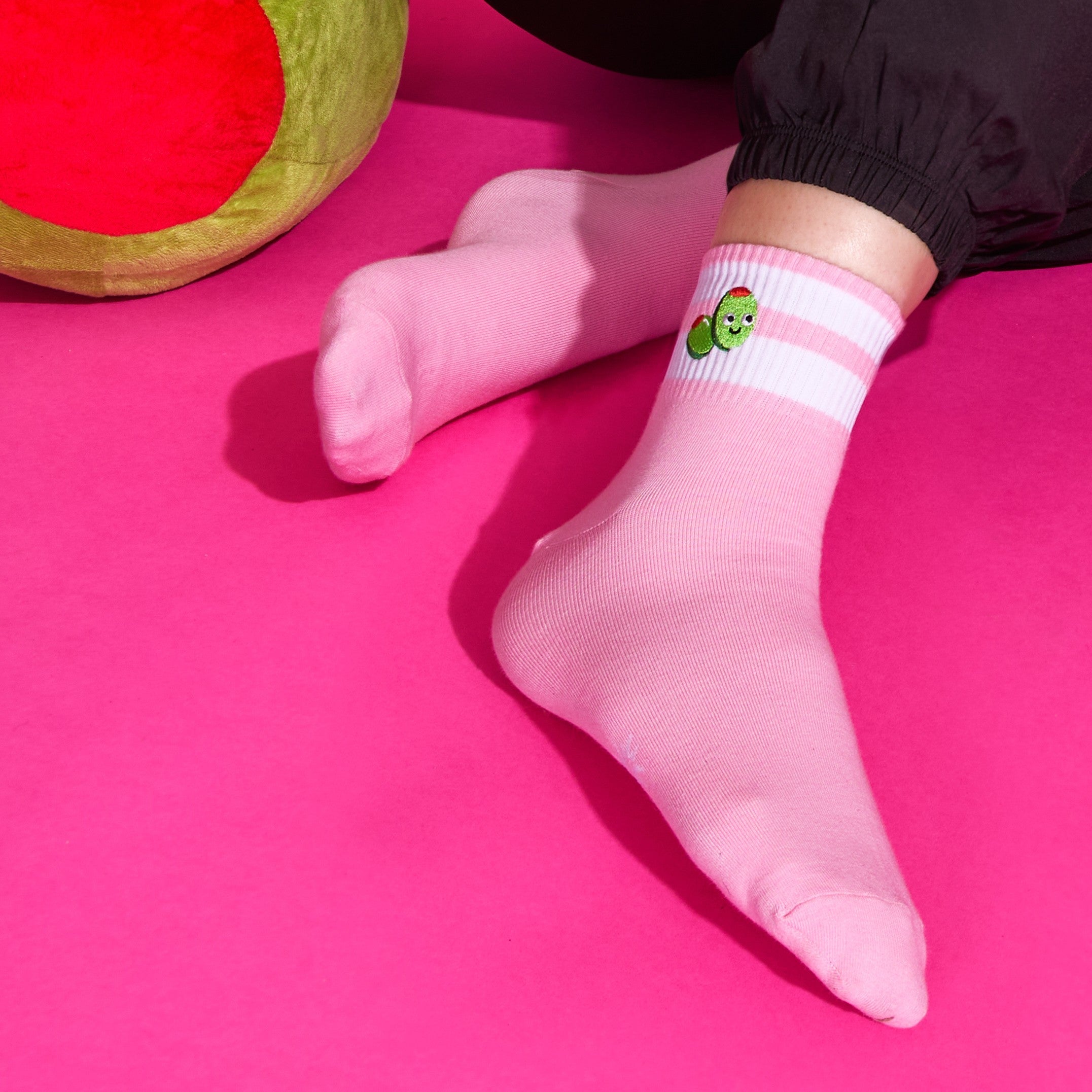 Olive You! Quarter Socks – Fresh Olive Print Low Rise Socks
