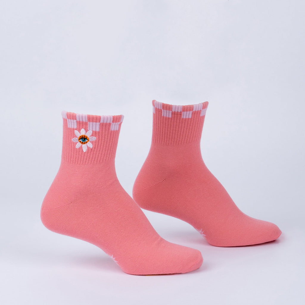Eye Feel Seen Quarter Socks – Vibrant Floral Design